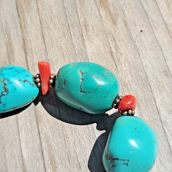Natural Blue Turquoise & Red Coral Bead Bracelet w/ Silver Toggle Hook Clasp 7" - Picture 5 of 6